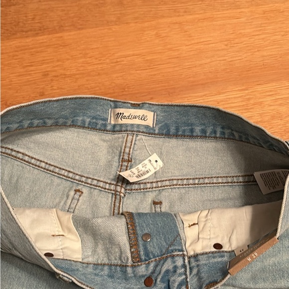 NWT Madewell relaxed denim shorts - Picture 4 of 4